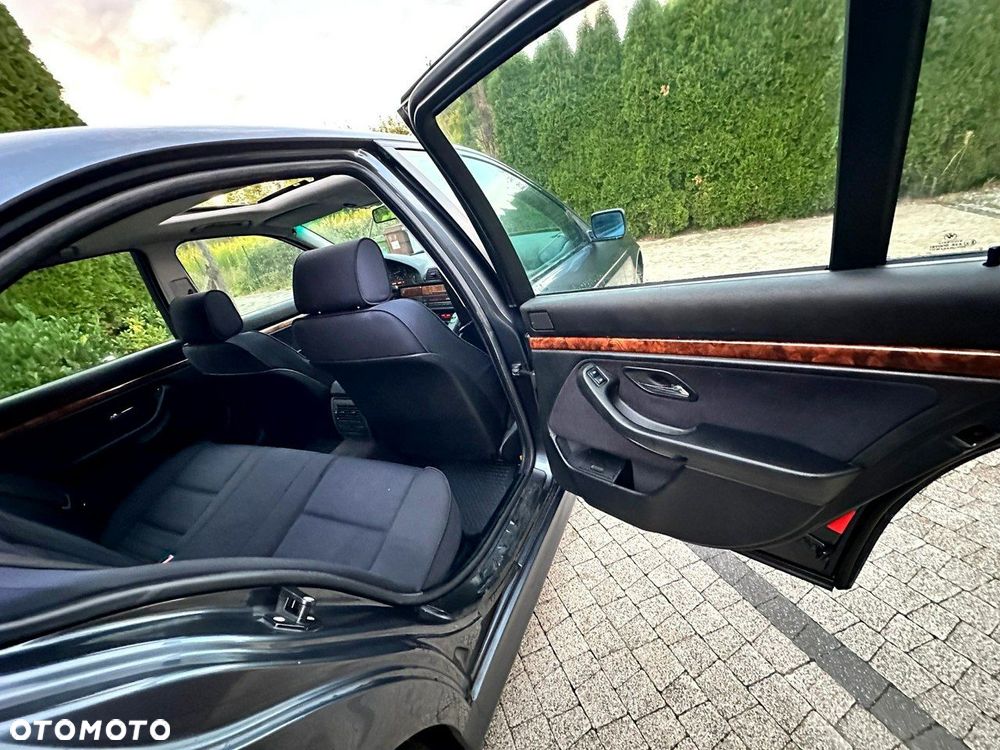 BMW Seria 5 - 11