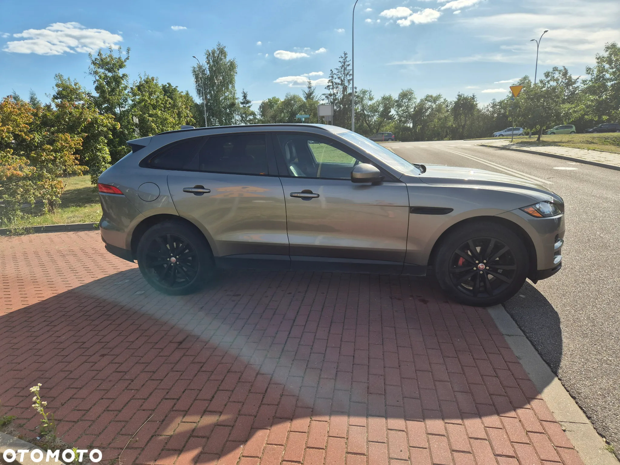 Jaguar F-Pace 25t AWD Prestige - 3