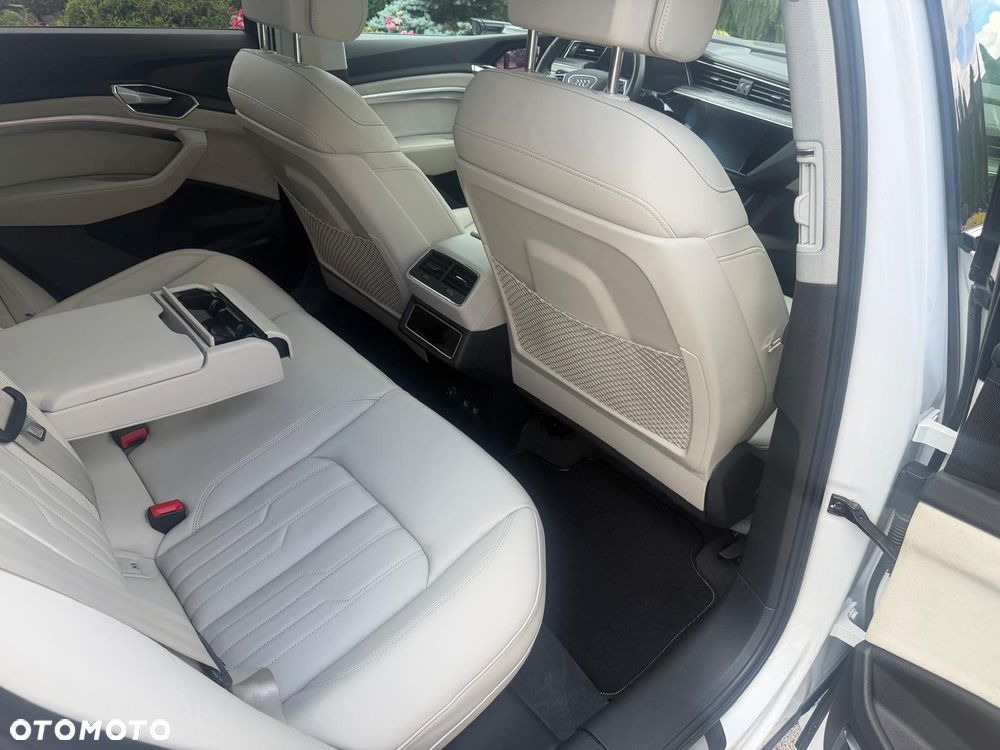 Audi e-tron 55 Quattro - 8
