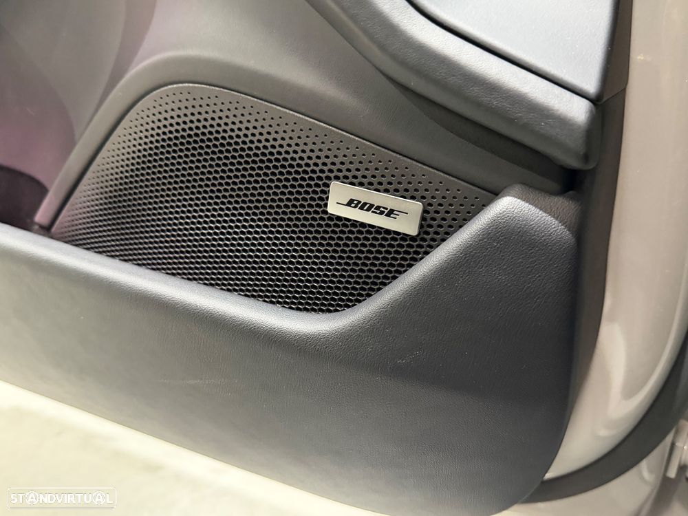Porsche Taycan Sport Turismo - 34