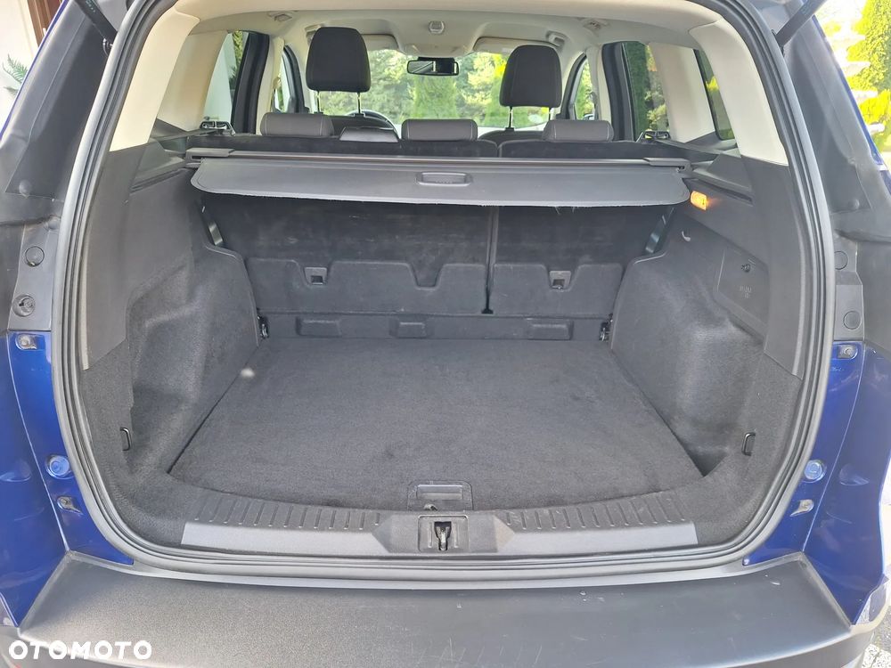Ford Kuga - 27