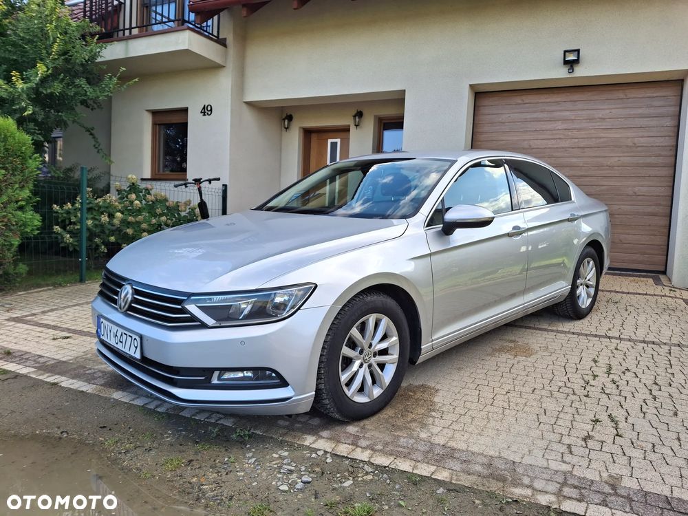 Volkswagen Passat 2.0 TDI (BlueMotion Technology) Trendline - 1