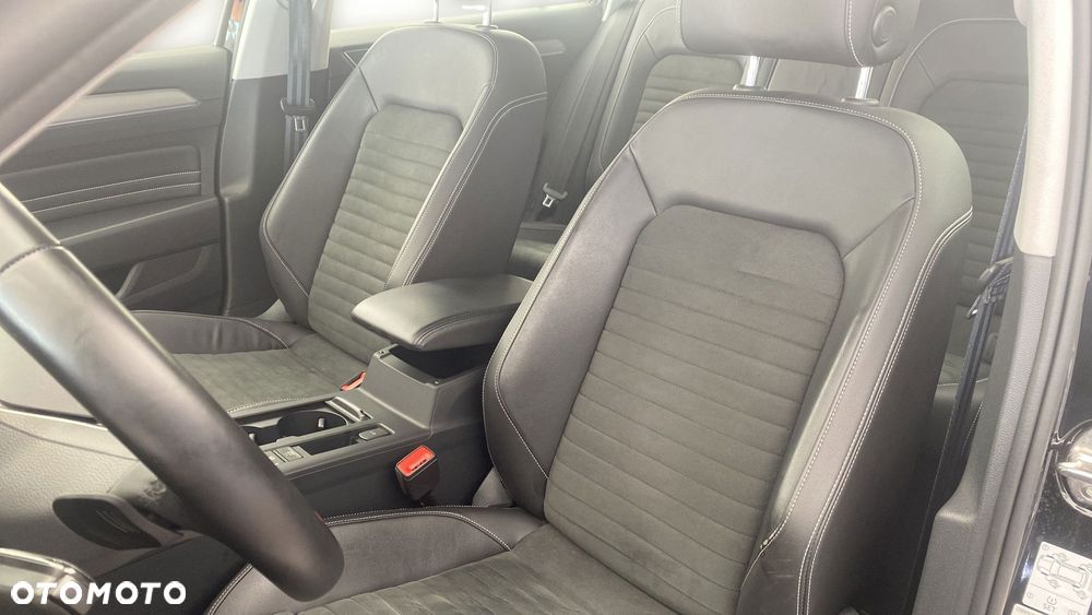 Volkswagen Passat - 17