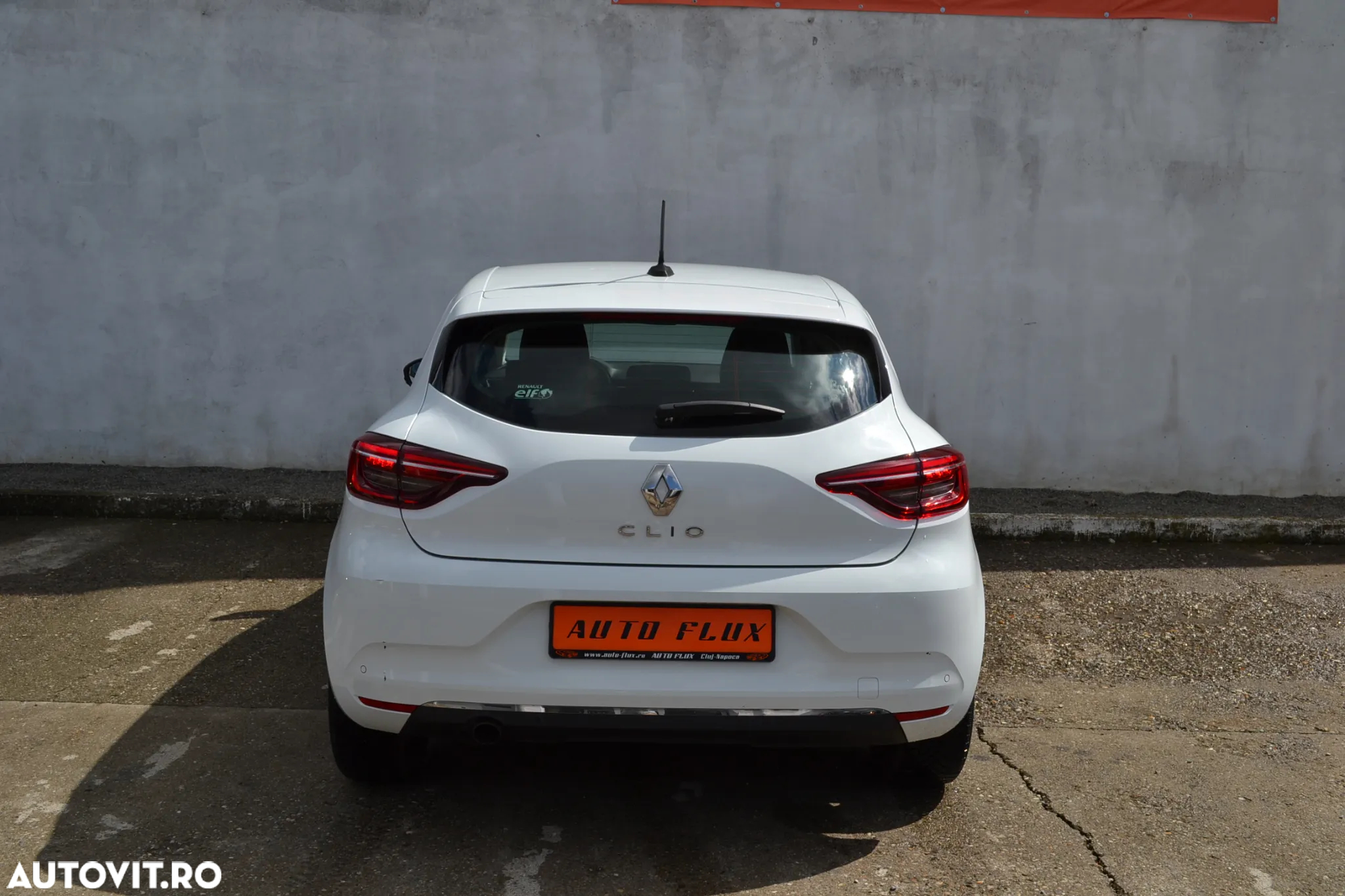 Renault Clio BLUE dCi 85 BUSINESS EDITION - 5
