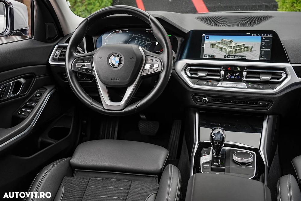 BMW Seria 3 318i Aut. Sport Line - 18