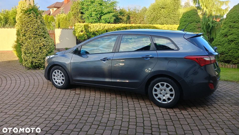 Hyundai i30 1.6 Comfort - 4