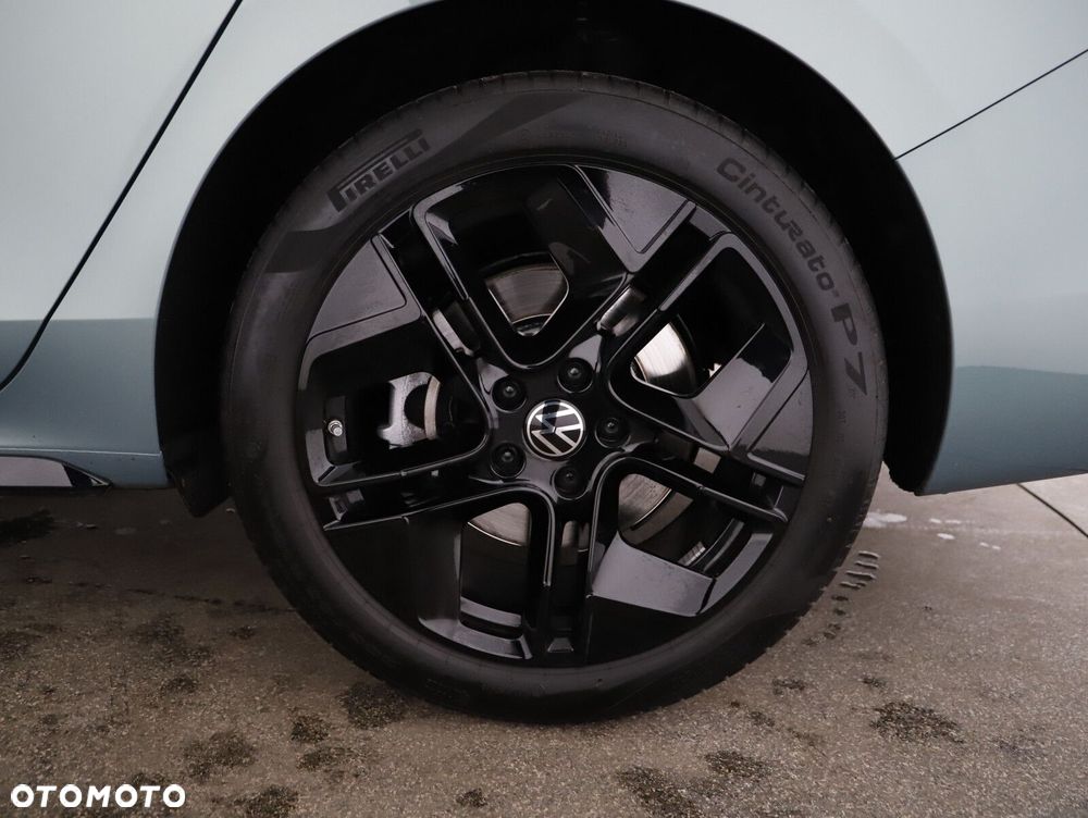 Volkswagen Passat - 32