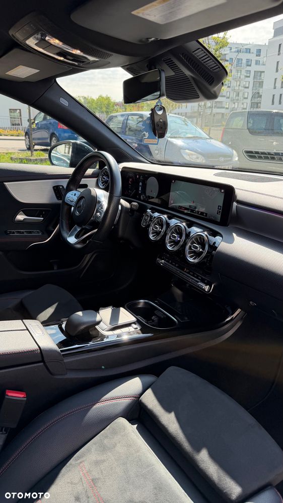 Mercedes-Benz CLA 250 4Matic 7G-DCT Progressive - 13