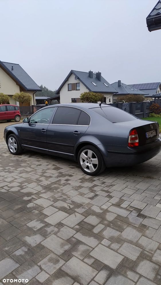 Skoda Superb 1.8 Turbo Comfort - 5