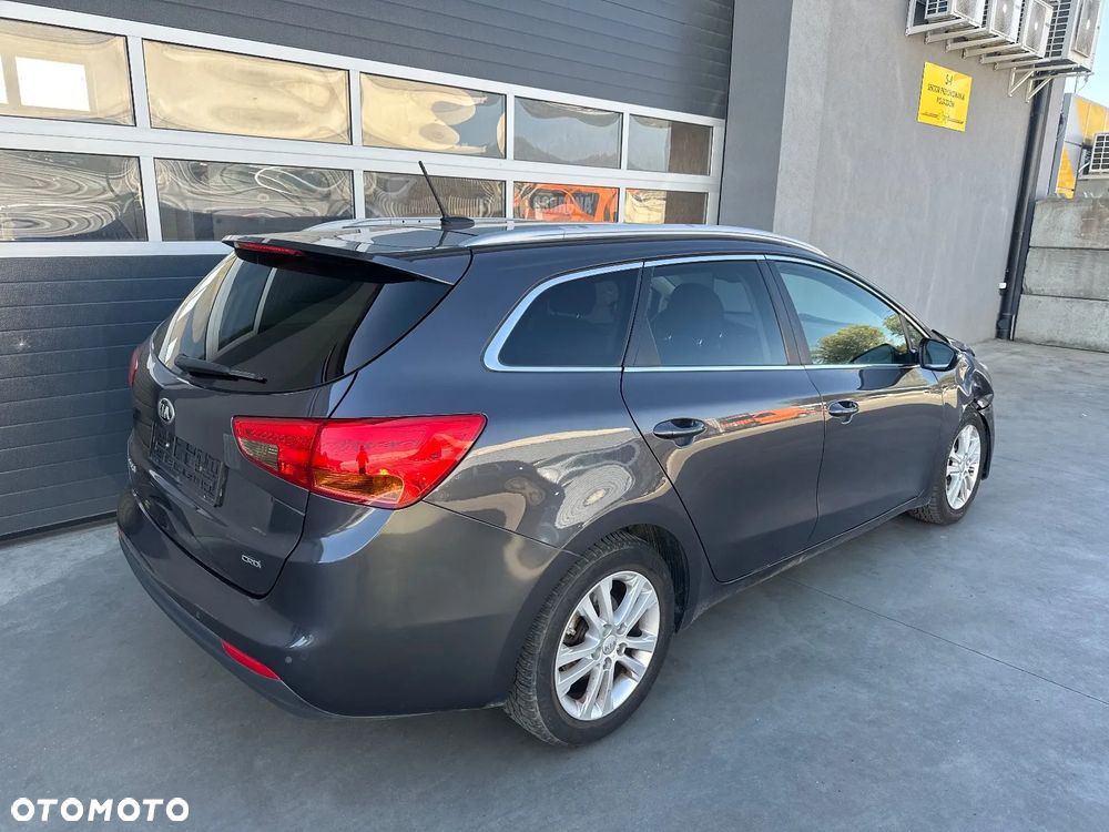 Kia Ceed - 1