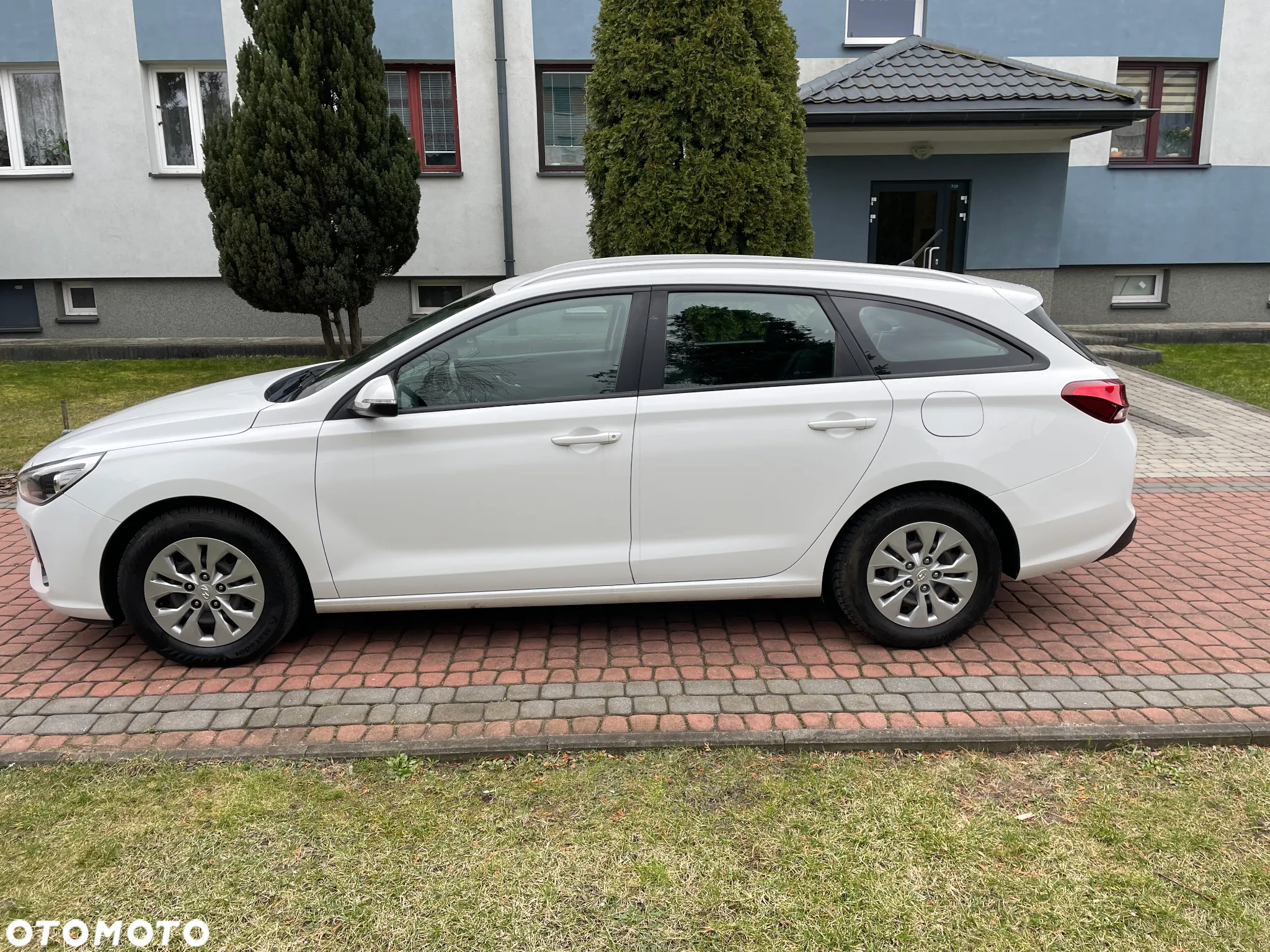 Hyundai i30 Kombi 1.0 T-GDI Family - 4