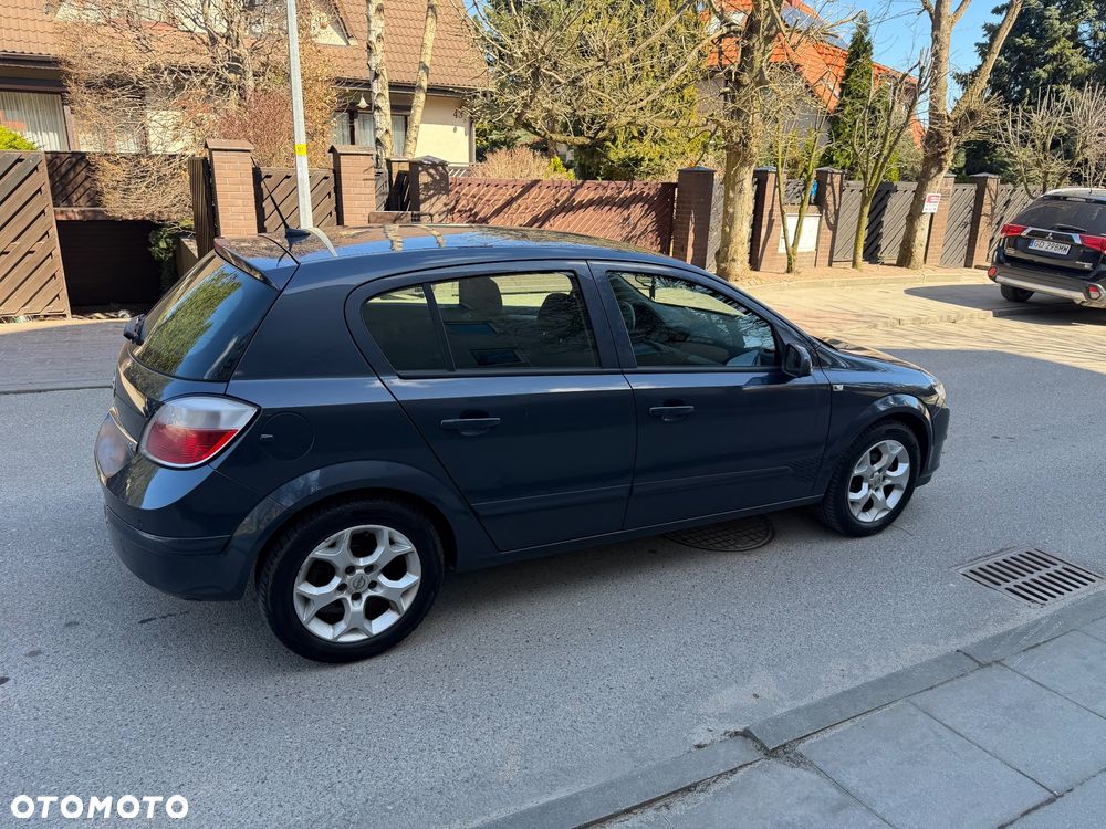 Opel Astra 1.8 Cosmo - 4