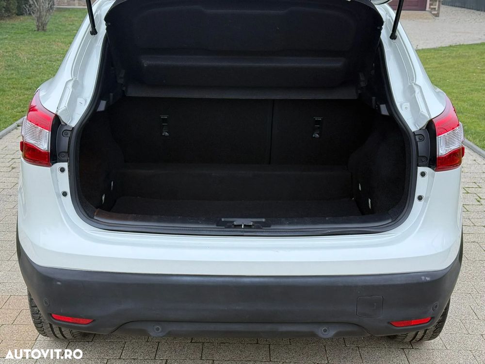 Nissan Qashqai 1.6 DCI N-Connecta - 23