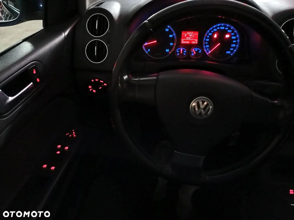 Volkswagen Golf Plus 1.6 Comfortline - 9