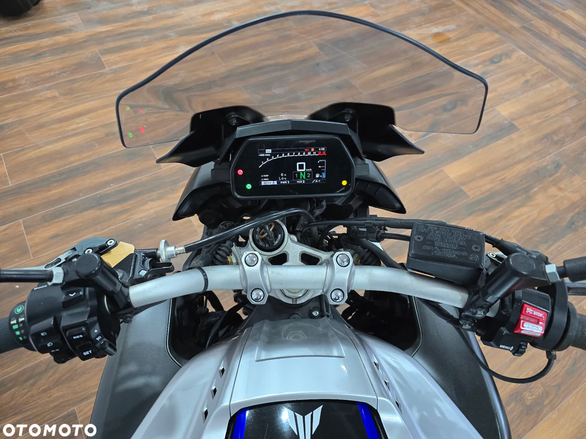 Yamaha MT - 12