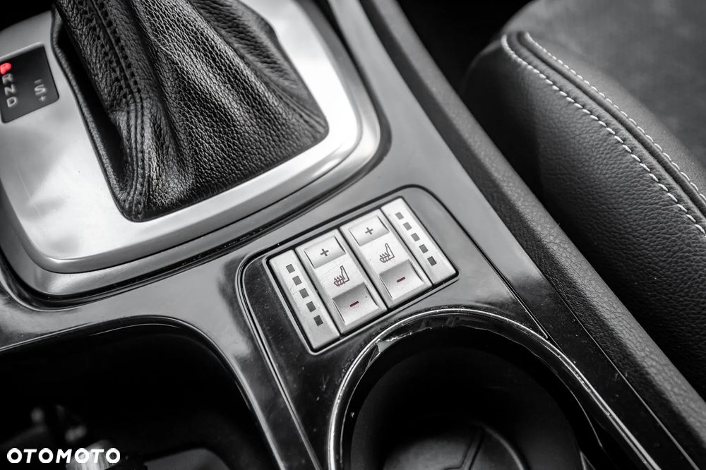 Ford Mondeo 2.3 Titanium - 37