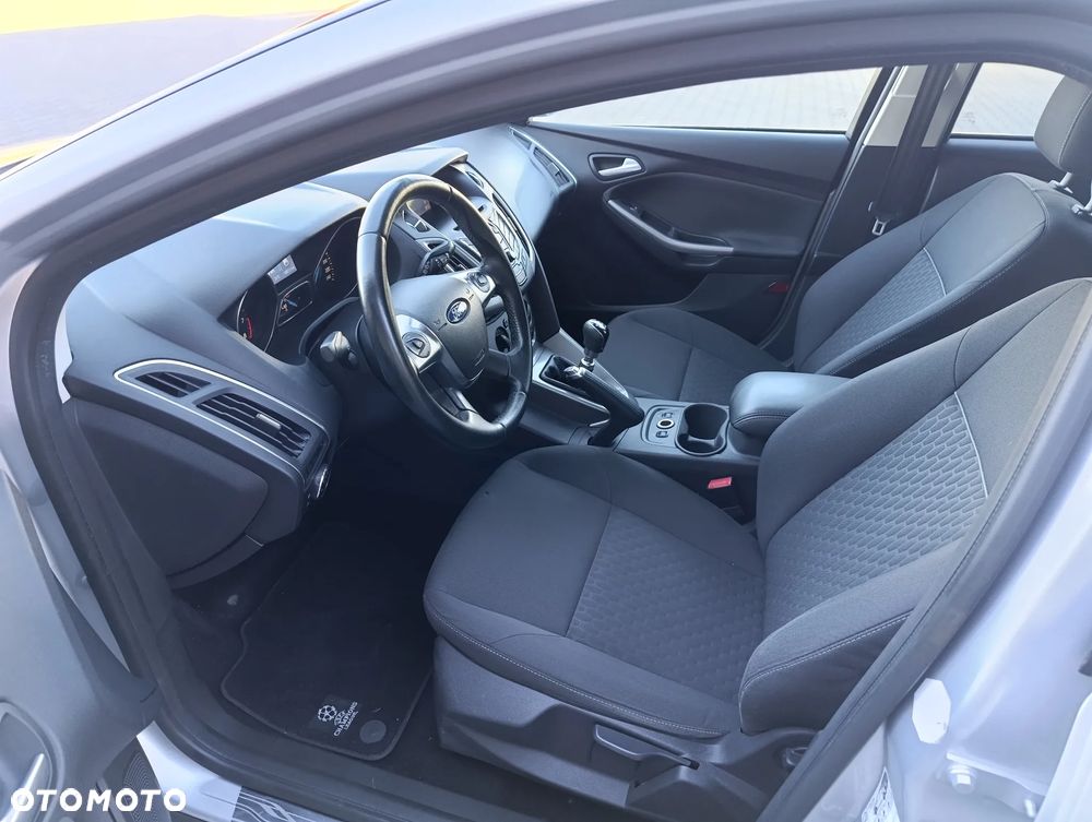 Ford Focus 1.0 EcoBoost Trend - 9
