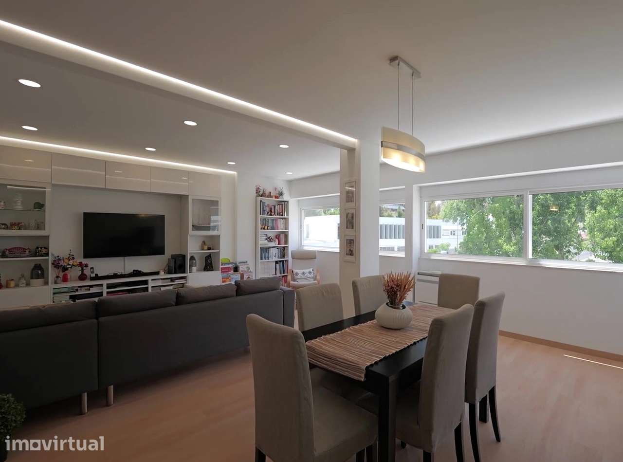 Apartamento T3 com 2 casas de banho no Lumiar - Grande imagem: 2/19
