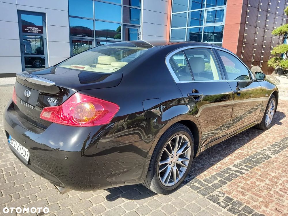 Infiniti G G37 AWD - 5