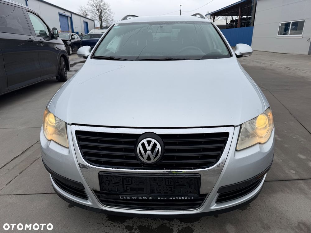 Volkswagen Passat 1.9 TDI Trendline - 4