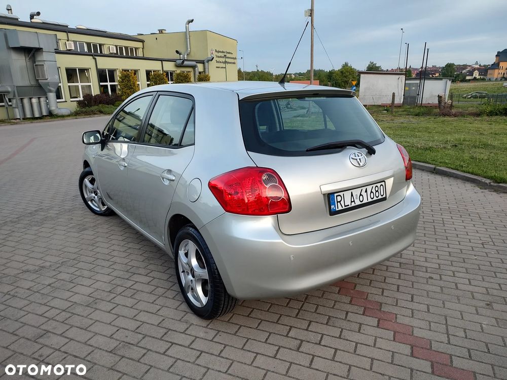 Toyota Auris 1.6 VVT-i Premium MM - 22