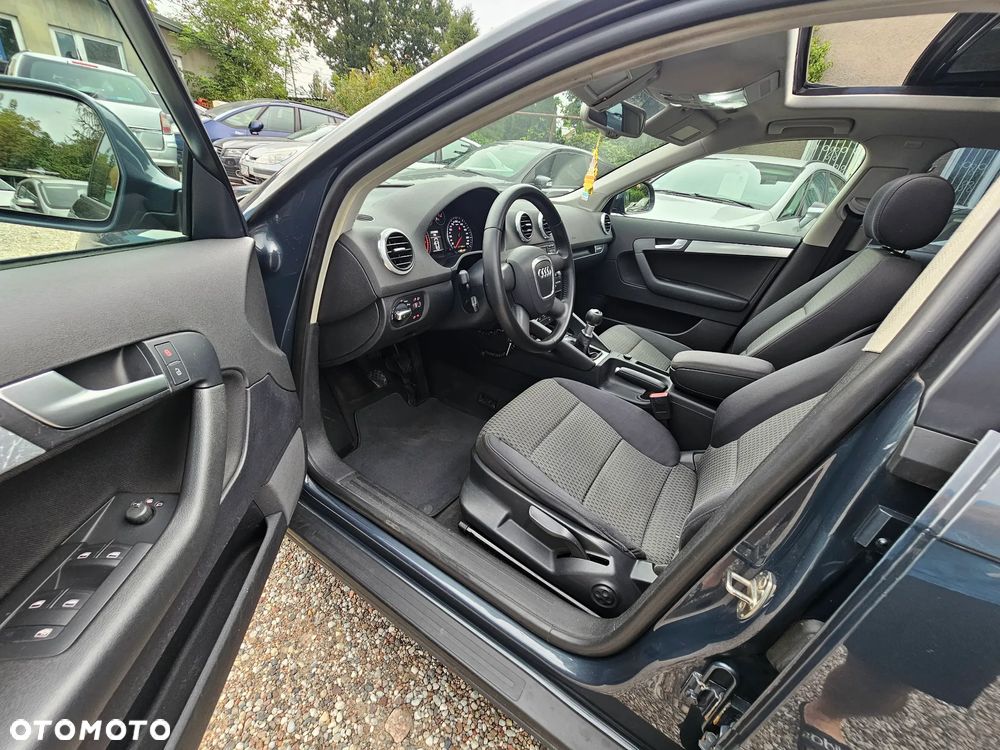 Audi A3 Sportback 1.8 TFSI Quattro Attraction - 12