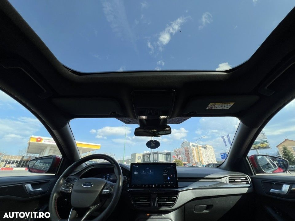Ford Focus - 24
