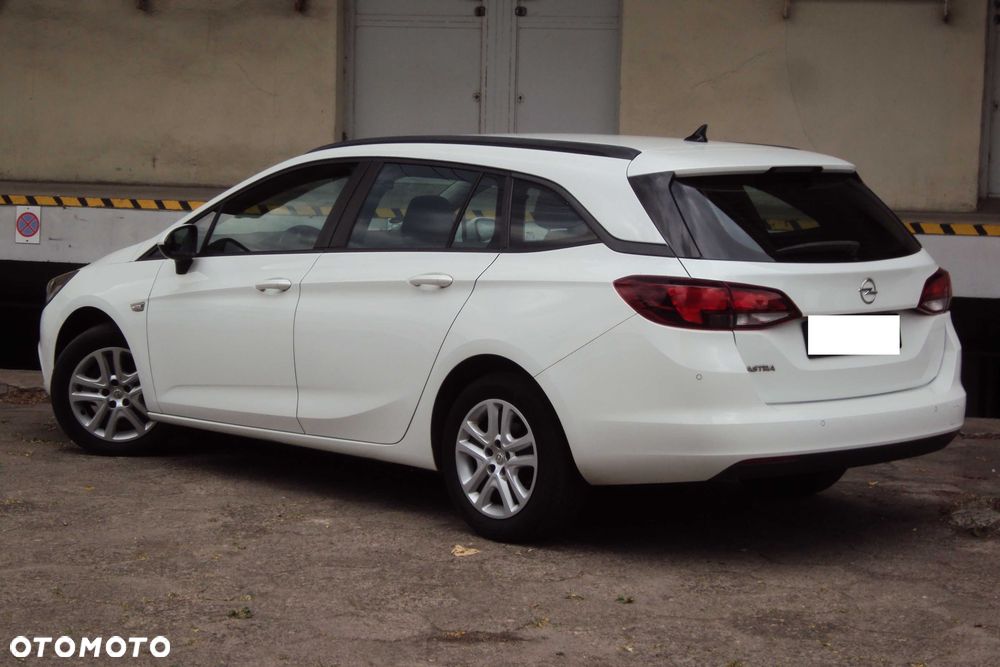 Opel Astra - 4