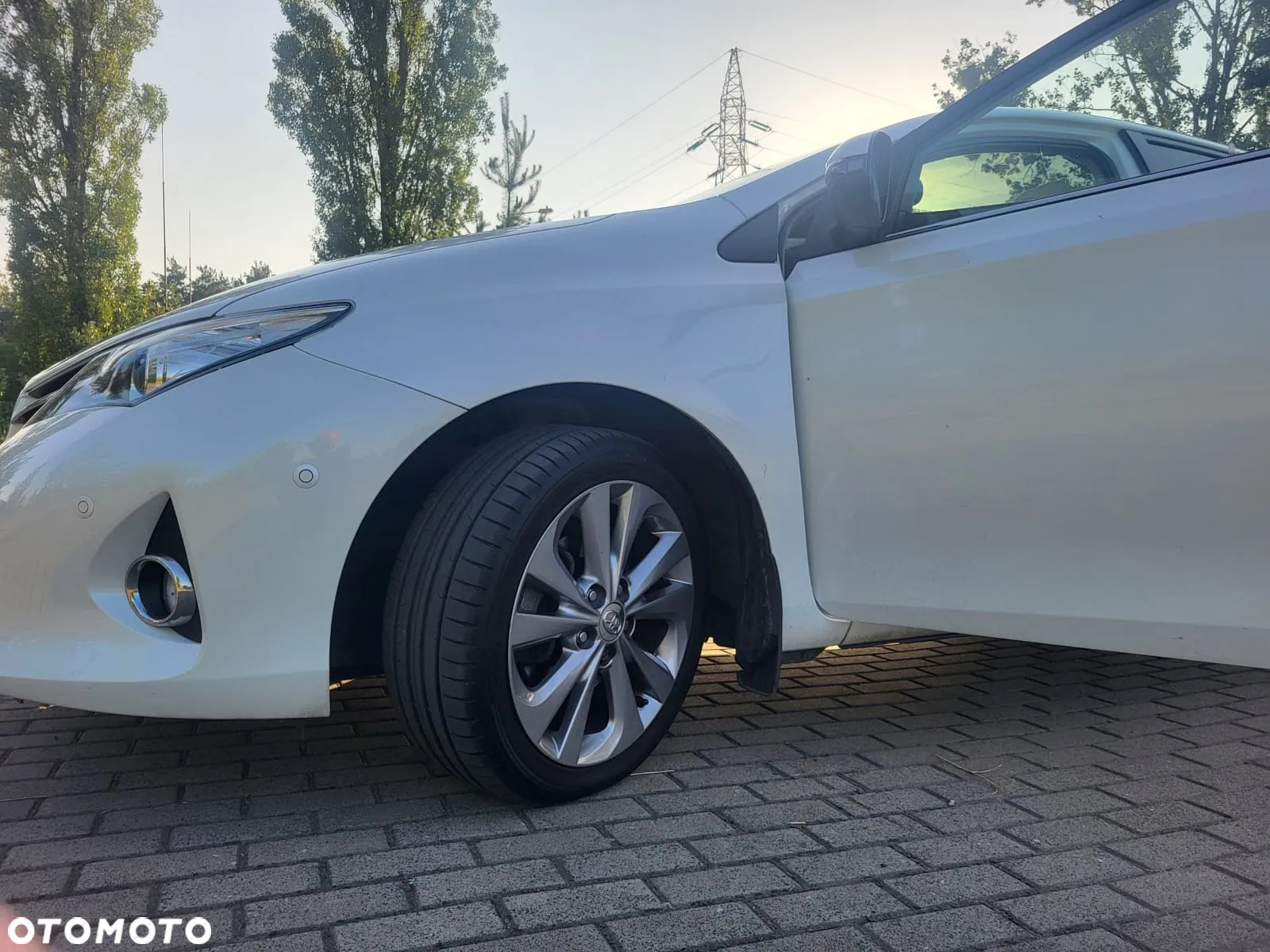 Toyota Auris Hybrid 135 Premium - 3