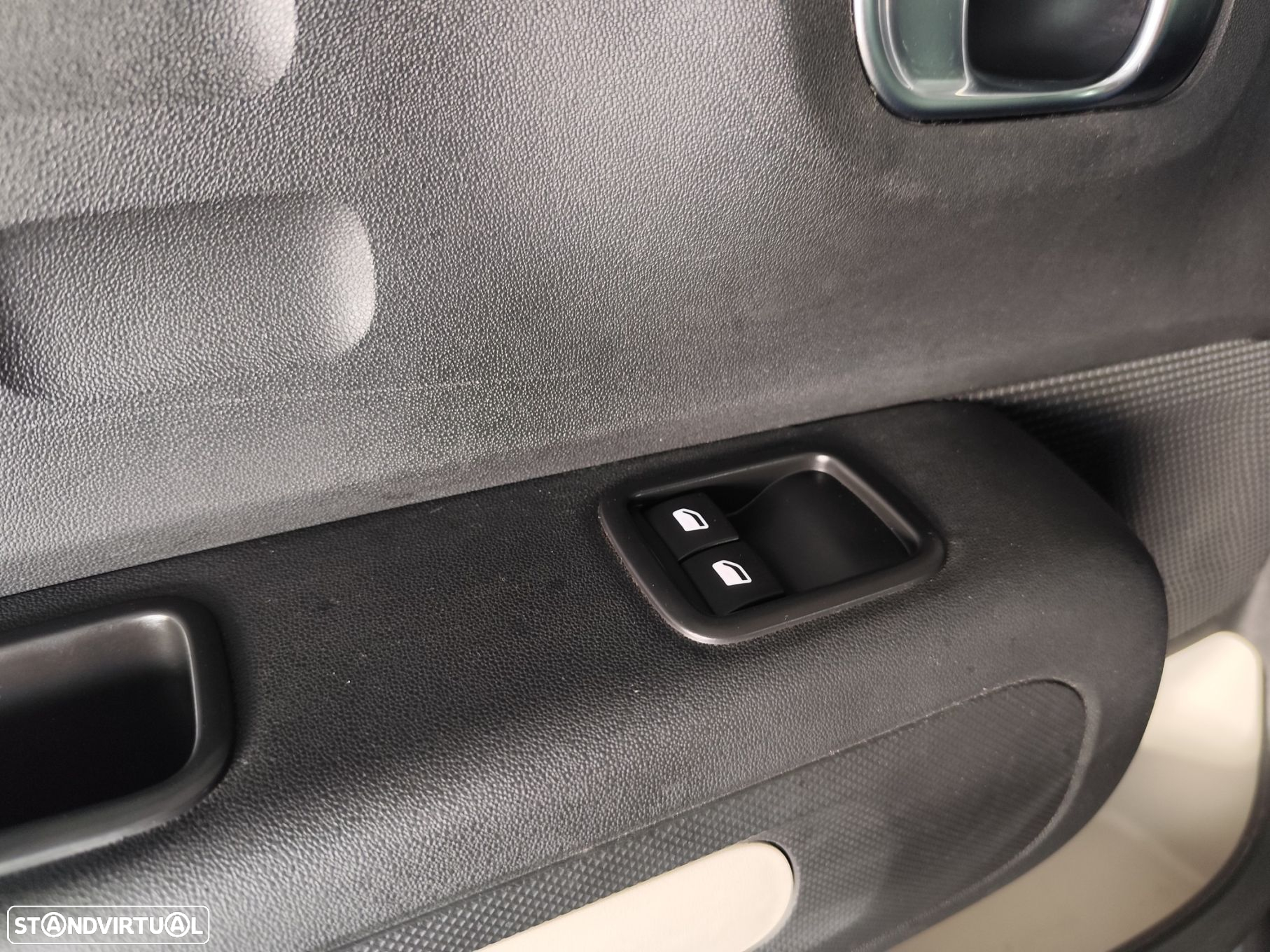 Citroën C3 Pure Tech S&S Shine - 26