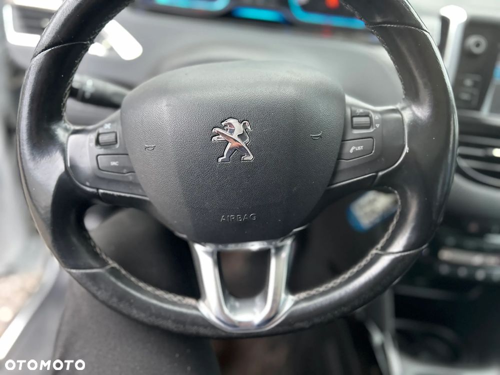 Peugeot 2008 - 15
