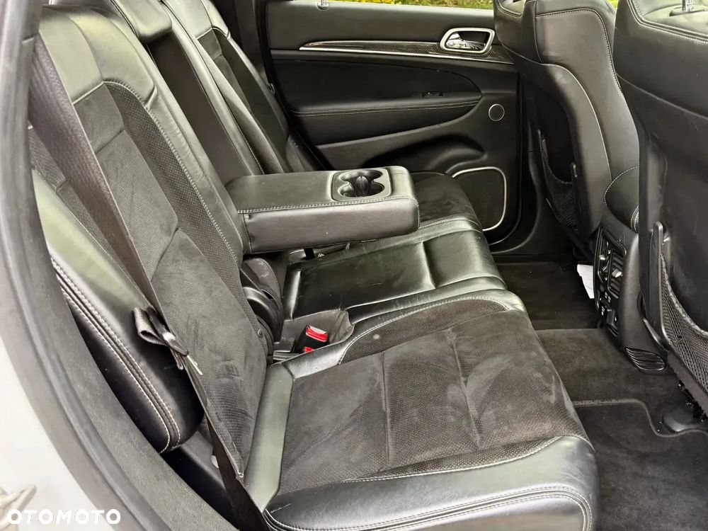 Jeep Grand Cherokee 6.4 V8 SRT8 - 8