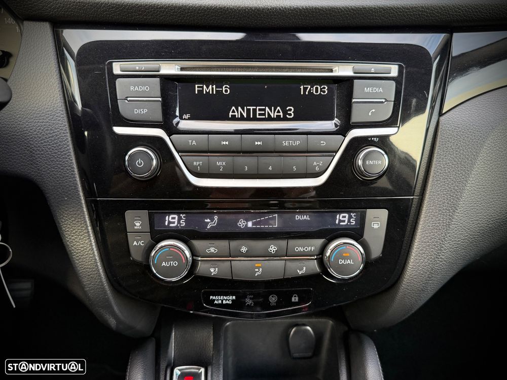 Nissan Qashqai 1.5 dCi N-Connecta - 23