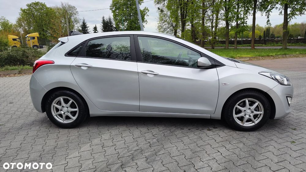 Hyundai i30 1.4 Classic - 11