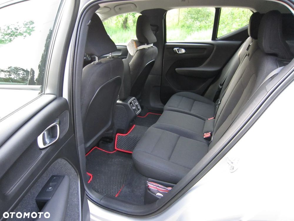 Volvo XC 40 B3 Essential - 3