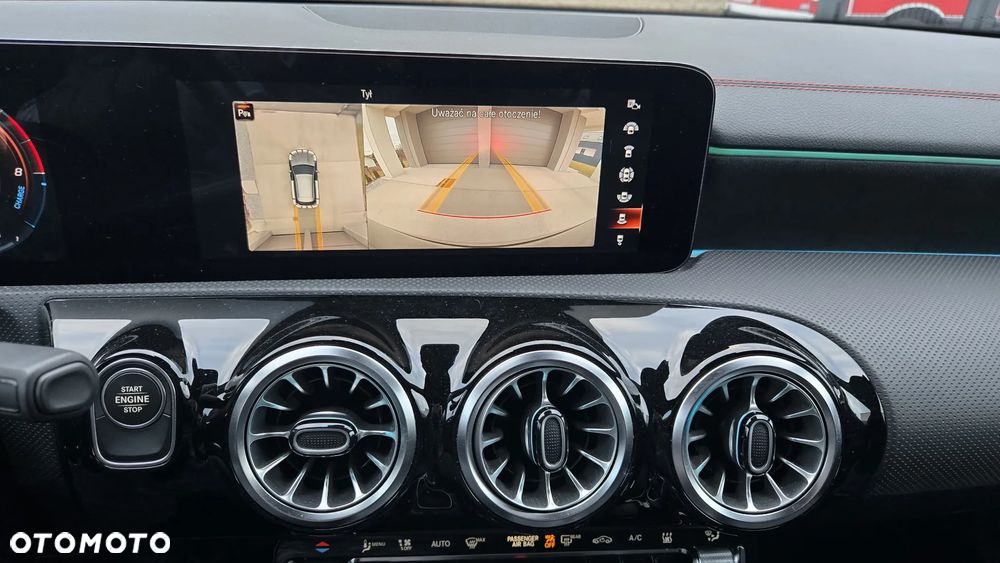 Mercedes-Benz CLA 250 E AMG Line 8G-DCT - 23