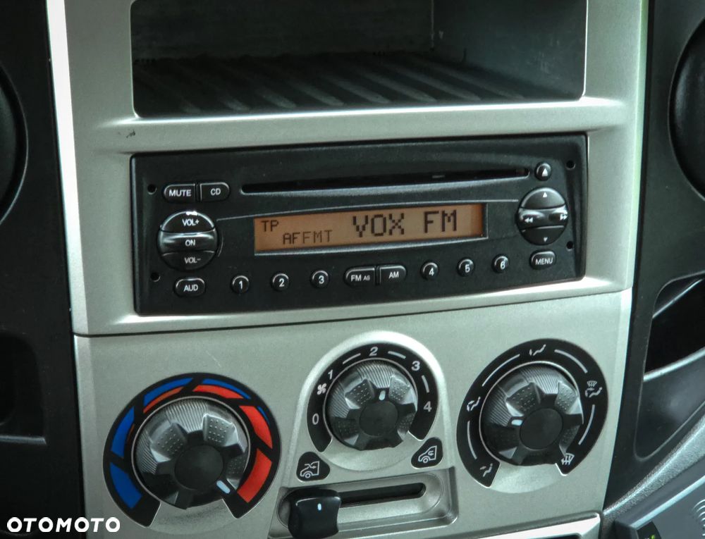 Iveco DAILY 40C15D - 19