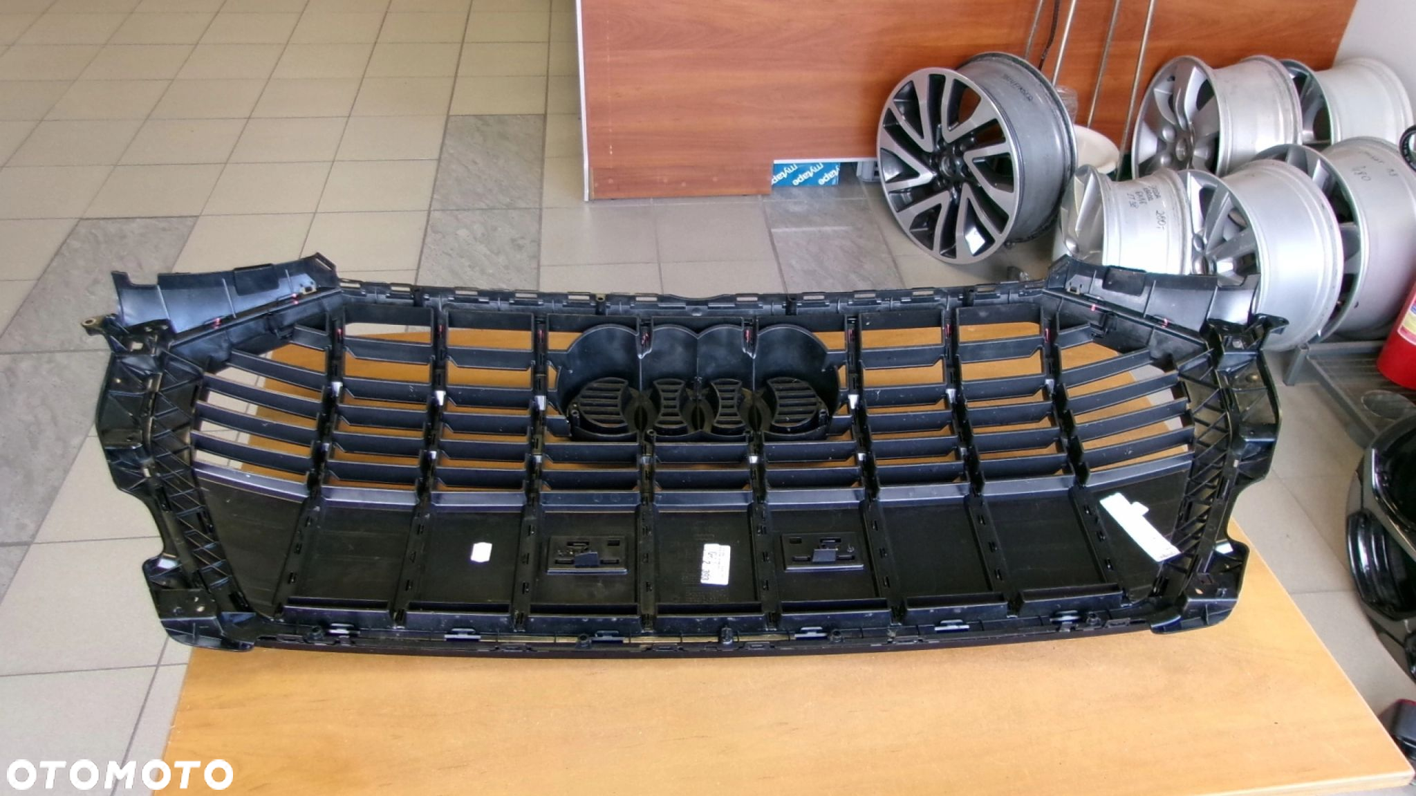 ATRAPA GRILL AUDI Q3 83A CZARNA BLACK S LINE - 5