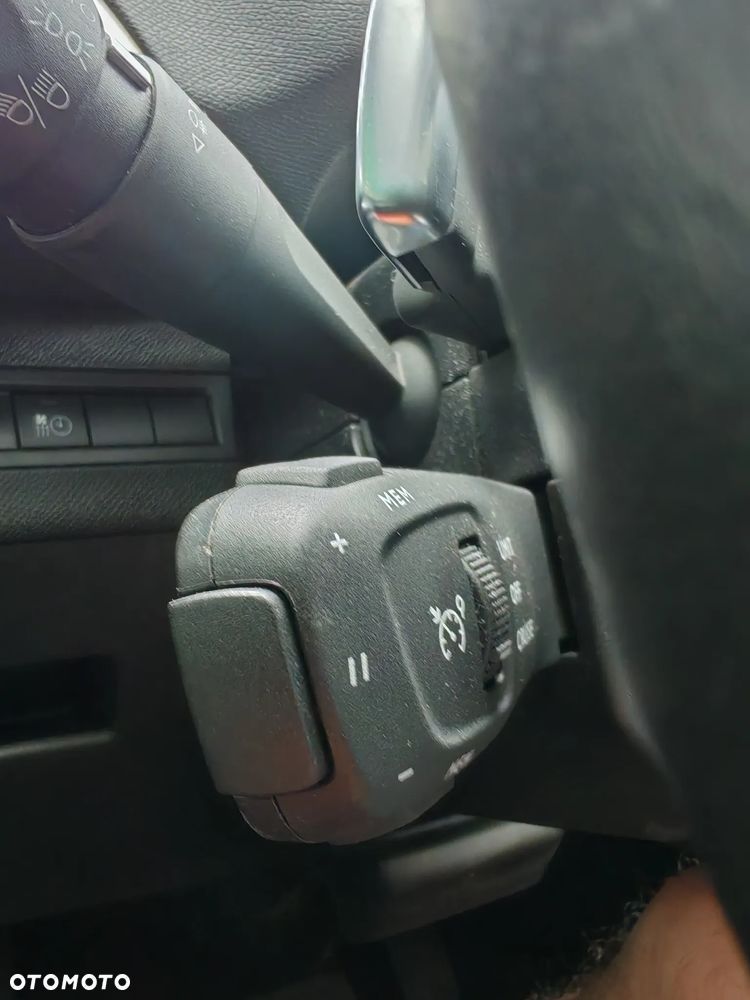 Peugeot 3008 - 23