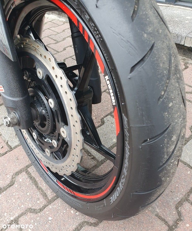 Kawasaki Ninja 400 - 4