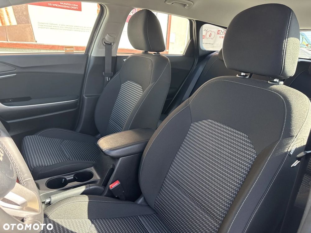 Kia Ceed 1.5 T-GDI M DCT - 12