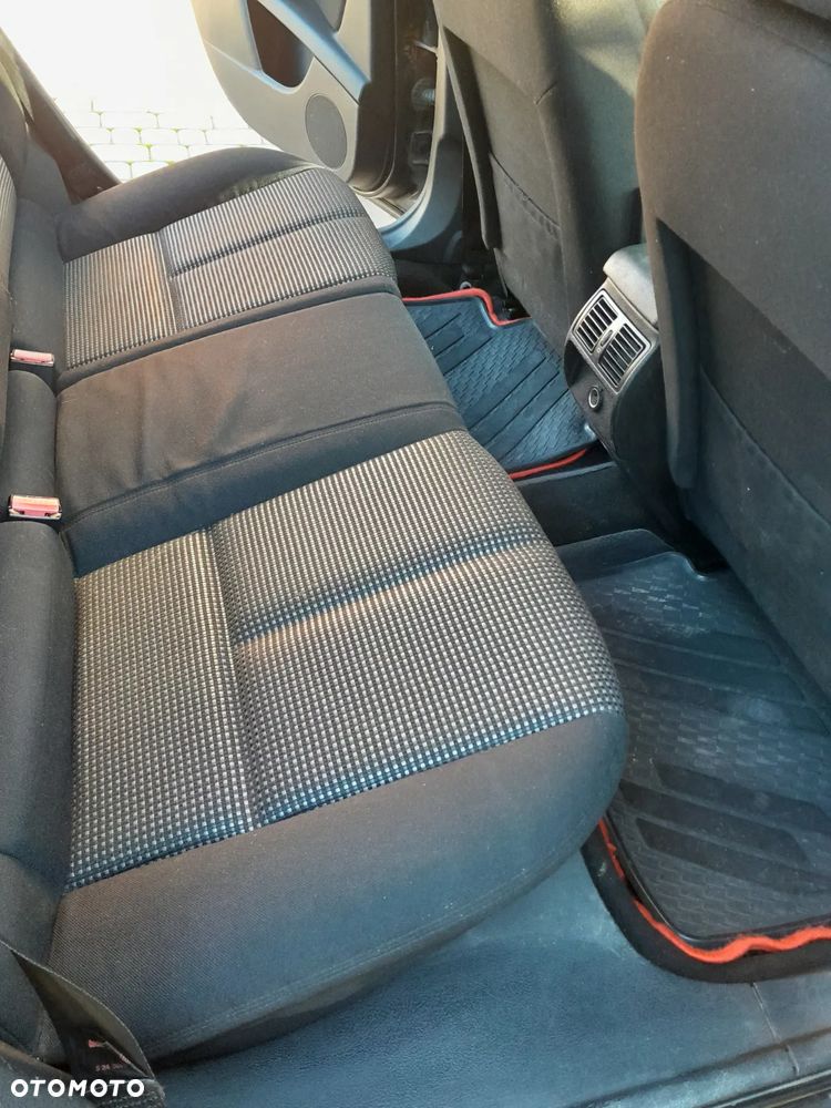 Peugeot 407 2.0 HDI Premium - 9