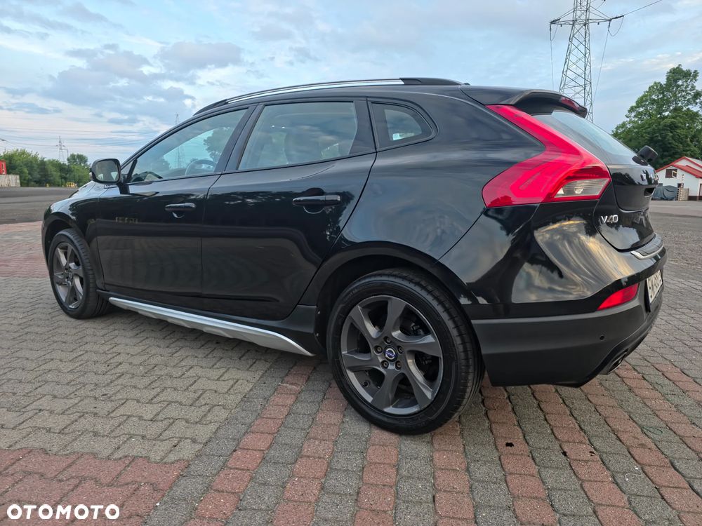 Volvo V40 D2 Momentum - 25