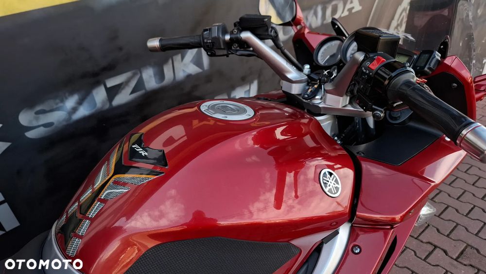 Yamaha FJR - 19
