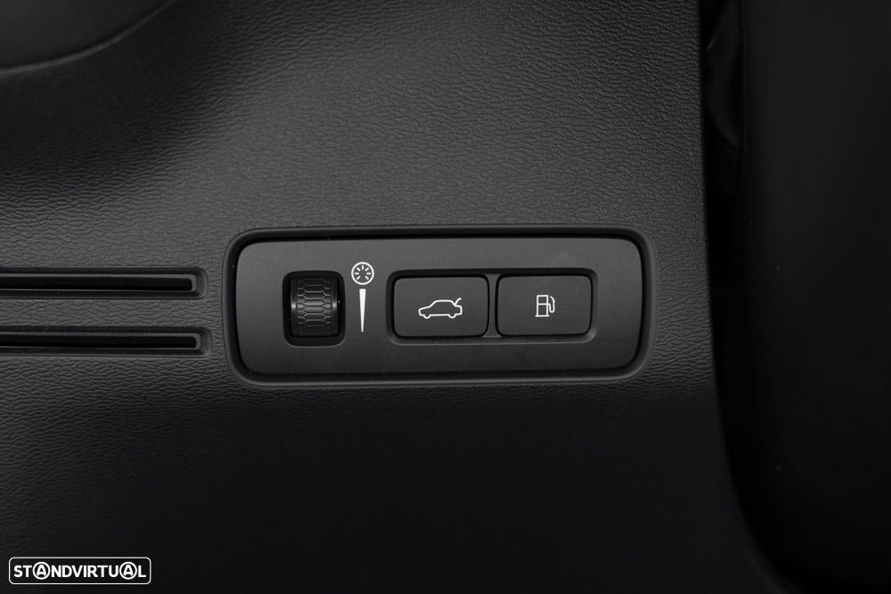 Volvo XC 40 1.5 T4 PHEV Inscription Expression - 44