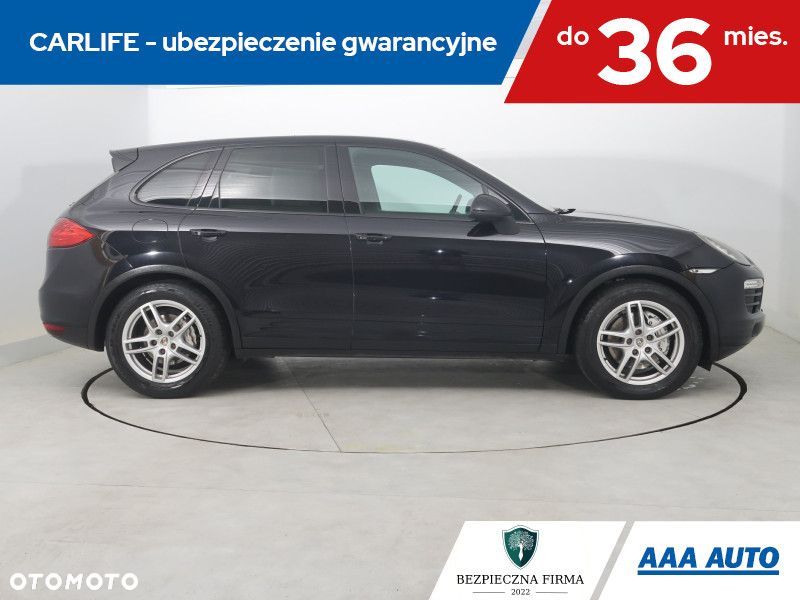 Porsche Cayenne - 8