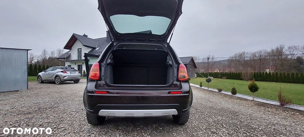 Suzuki SX4 1.6 VVT 4x2 Comfort - 17