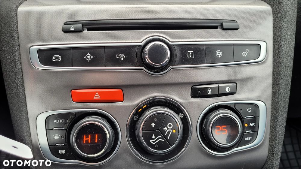Citroën C4 e-HDi 115 ETG6 Exclusive - 14