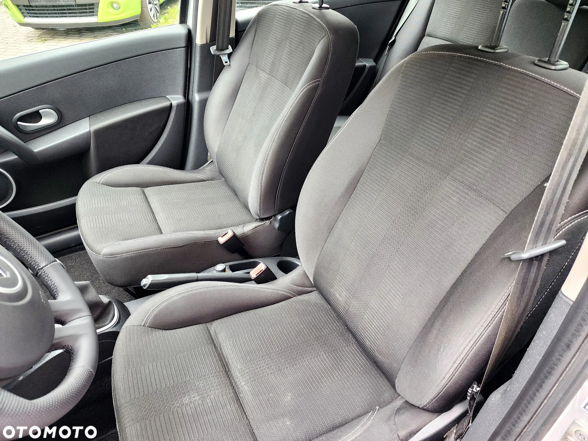 Renault Clio - 29