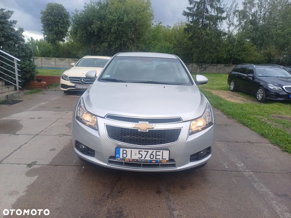 Chevrolet Cruze - 4